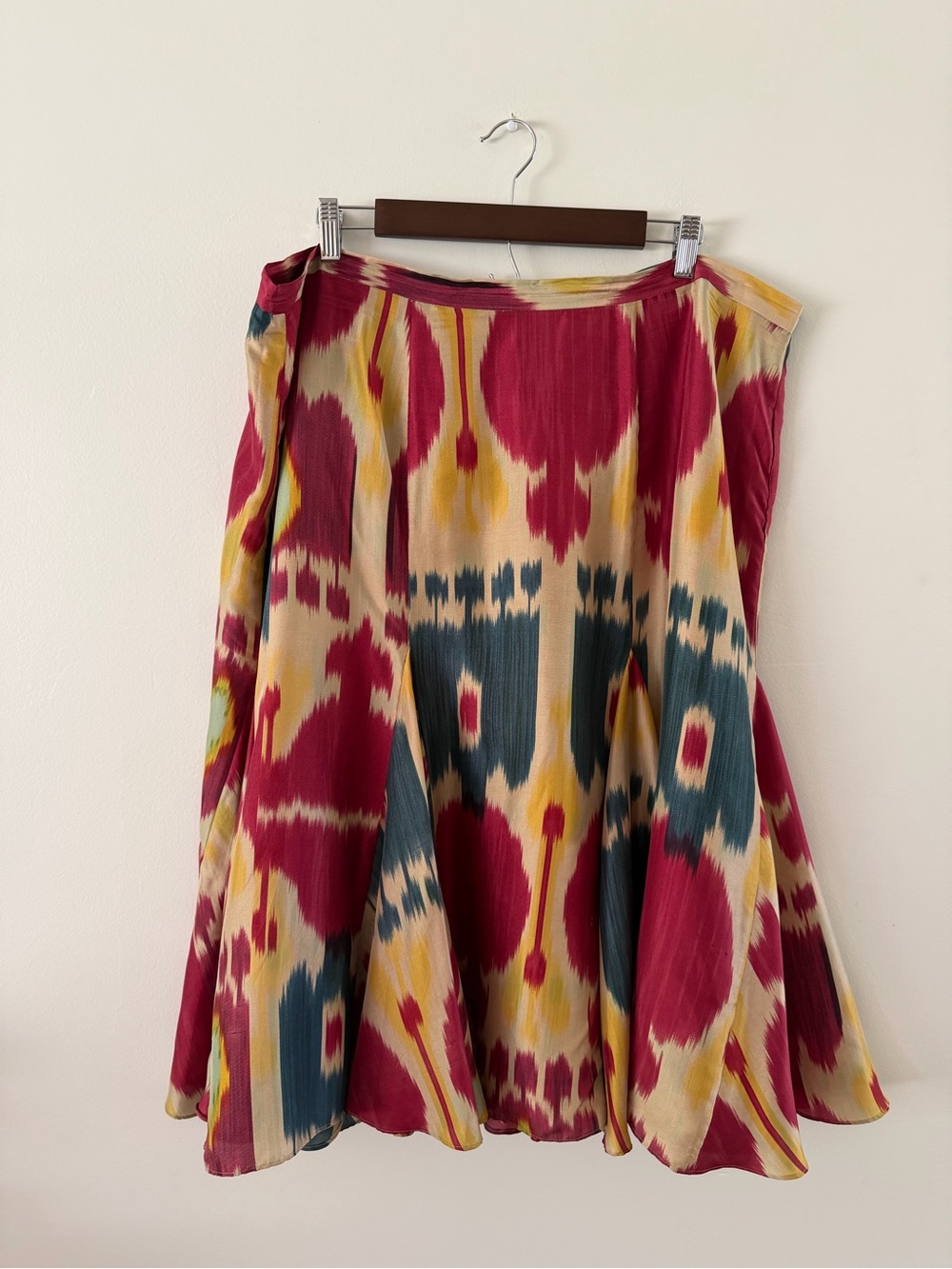 Ralph Lauren 100% Silk Colorful Abstract Flowy Western Boho Artsy Chic 20 W